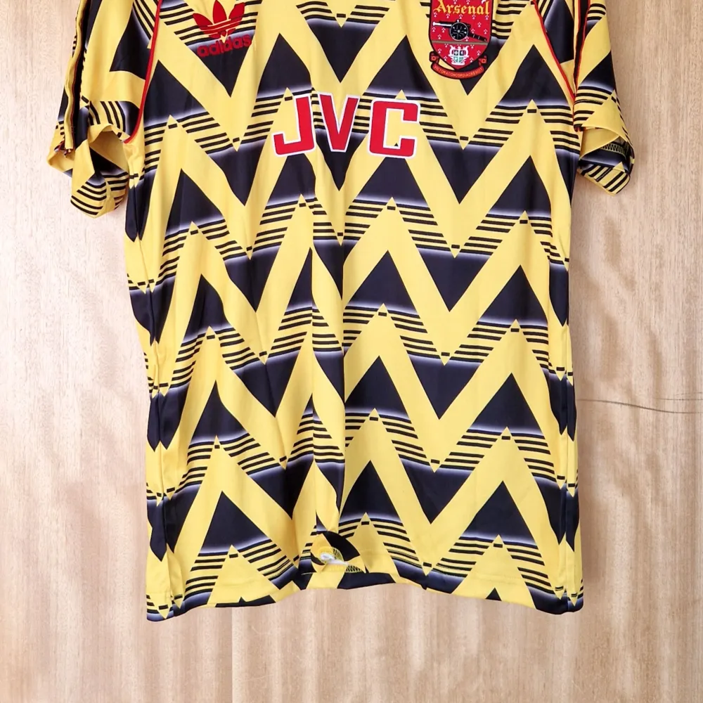 Ian Wright Arsenal repIika fotbollströja 91-92. Helt ny med tag.   Storlek: Large. Sportswear.