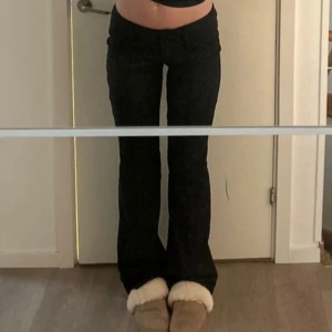 Yoga pants - Yoga pants super mjukt material, säljer försatt de ör korta på mig