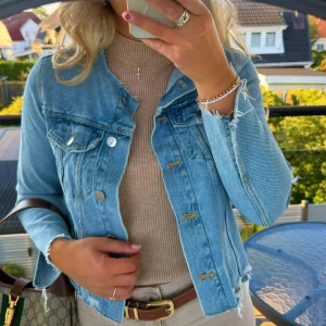 Jeansjacka  - Aldrig använd.