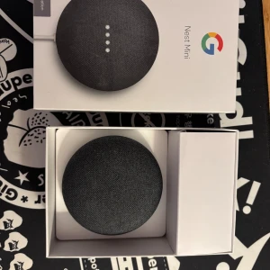 Google home 2ad generation(svart) - Här säljer jag min fullt fungerande Google home till någon som har mer nytta av den än mig som bara har den i ett skåp. Om du har några frågor eller annat så är det bara att höra av dig!
