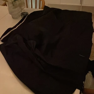 Säljer Armani junior jacket  - Lätt använd bra skick