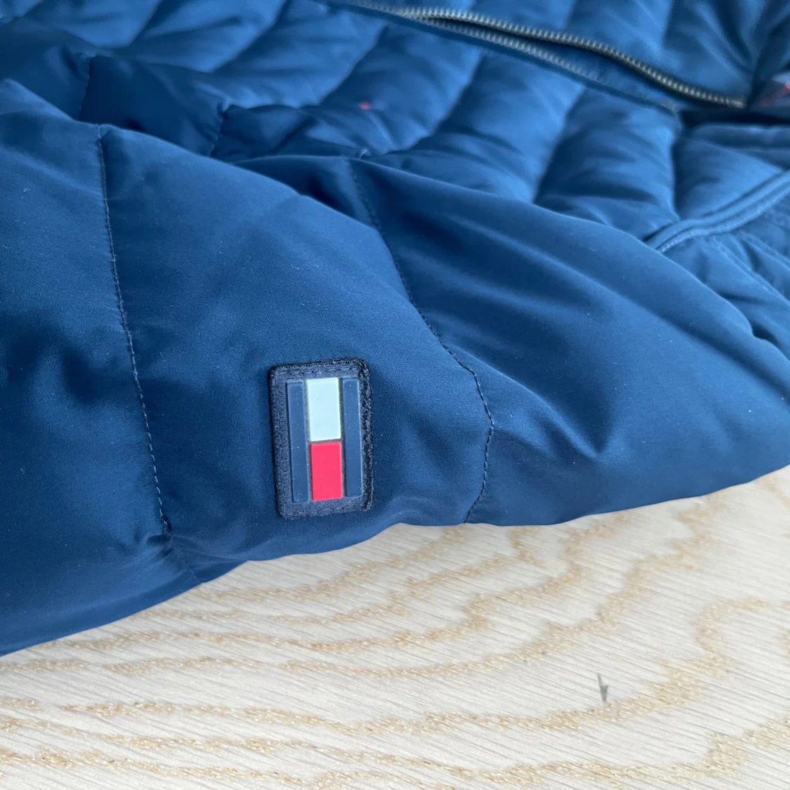 Mörkblå barnjacka från Tommy Hilfiger - 92