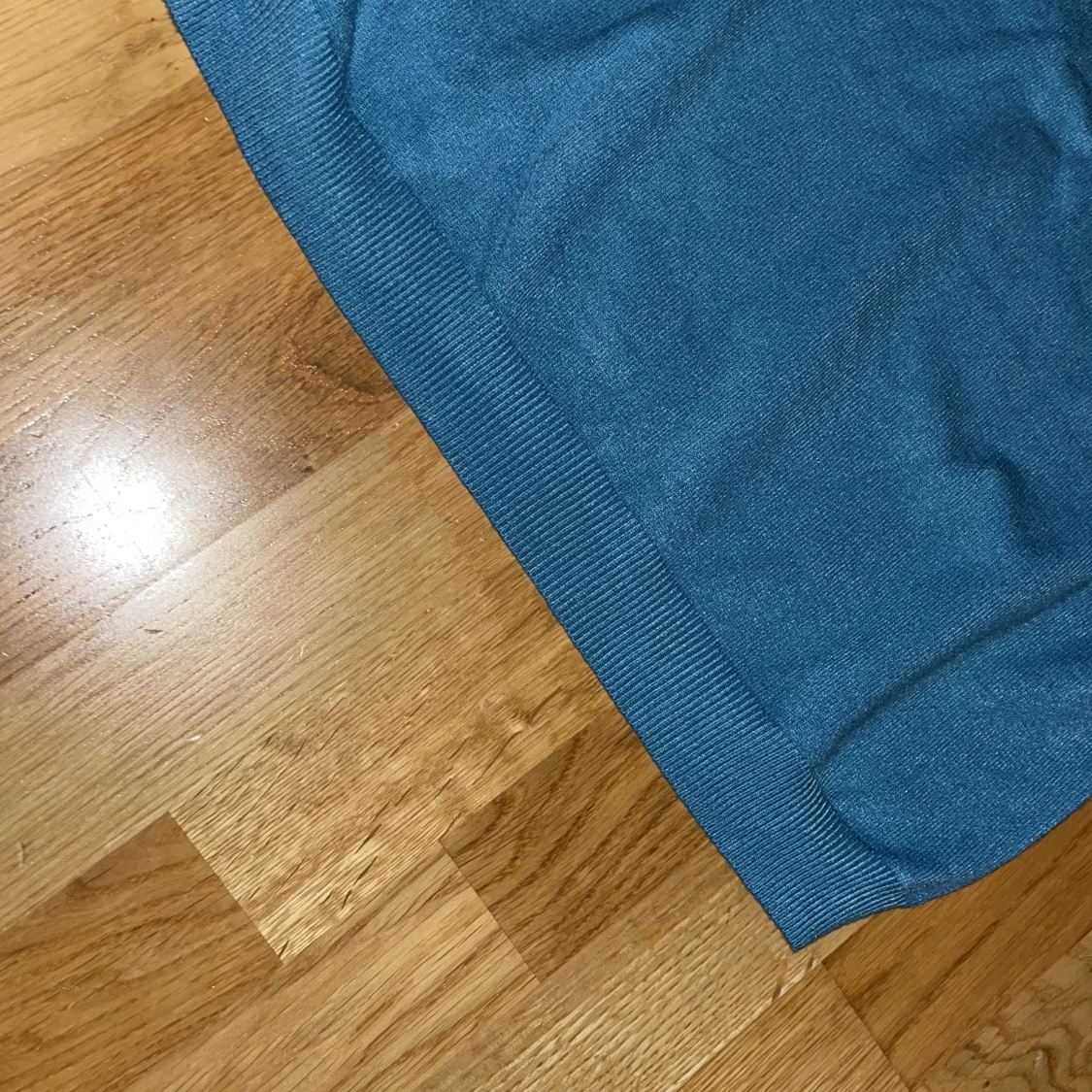 Blå hoodie i merinoull - 92