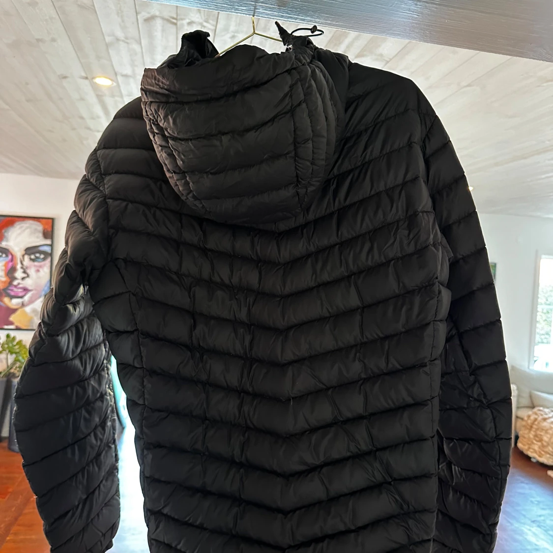 Svart pufferjacka från Peak Performance - 91
