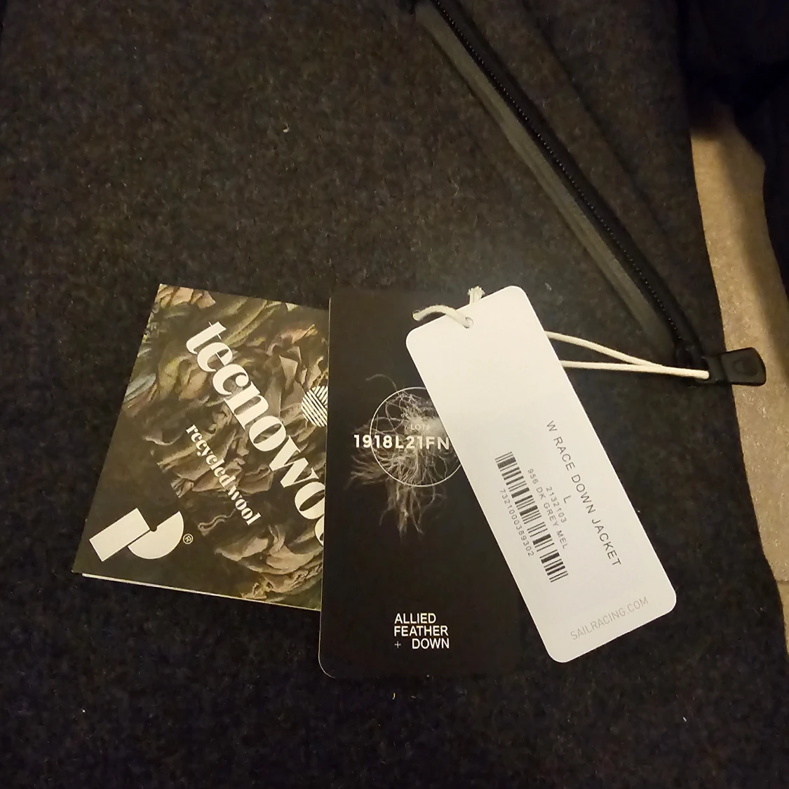 Svart dunjacka från Sail Racing - 29