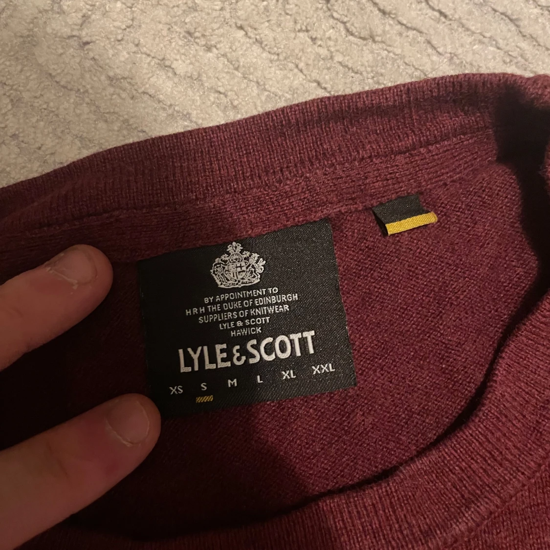 Röd Lyle & Scott långärmad - 91