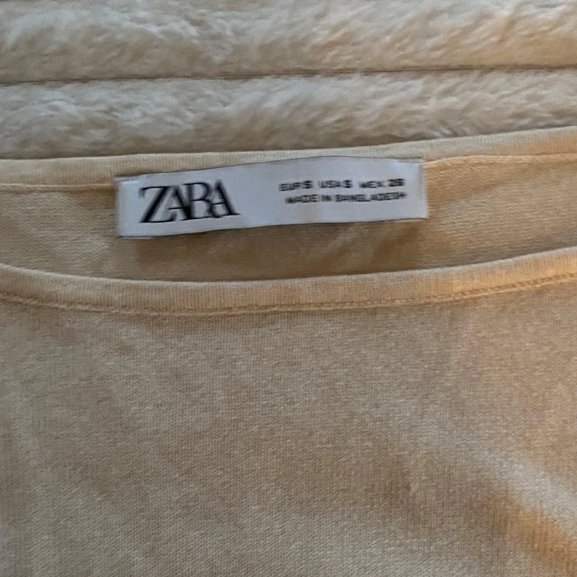 Beige och svart randig tröja från Zara - 91