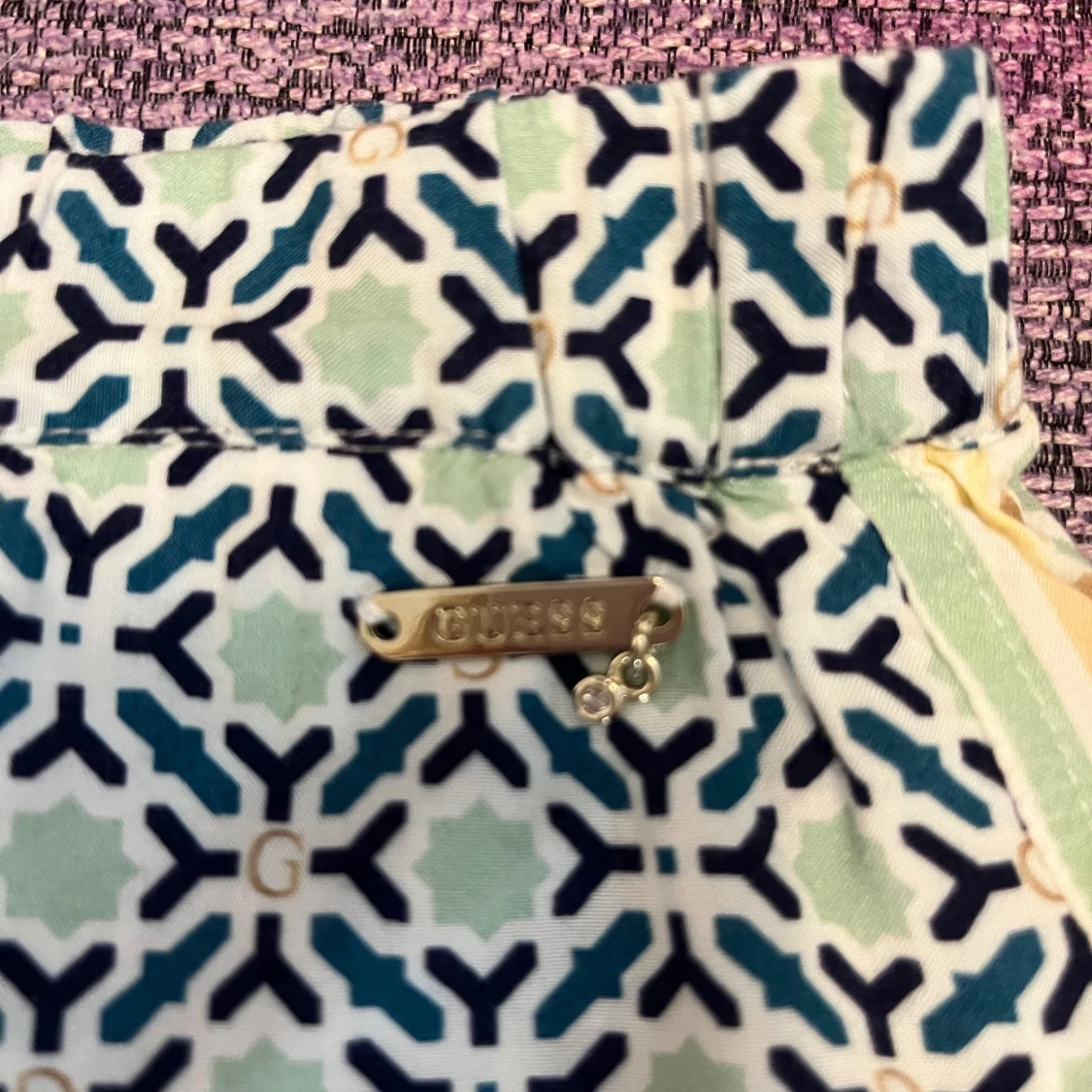 GUESS sommar kostym  - 92