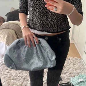 Clutch väska🌸 - Super snygg väska🌸