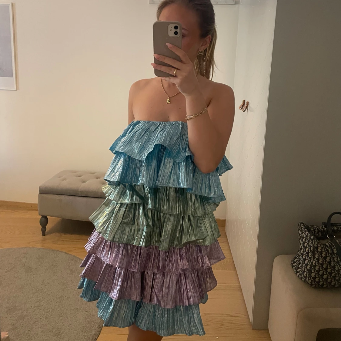 Super cool färgglad klännning från ASOS