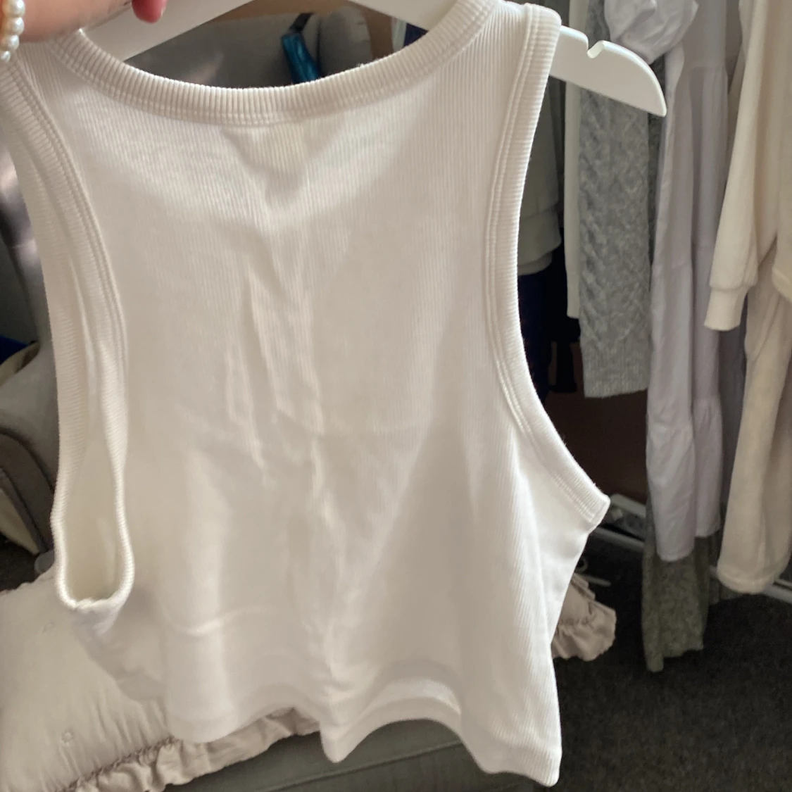 Vit ribbad linnetopp från H&M - 90