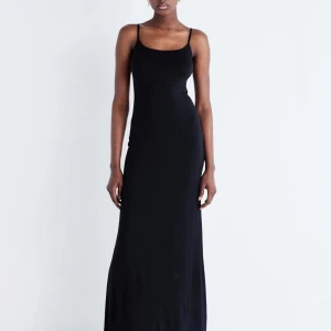 Maxi black dress - Never been worn