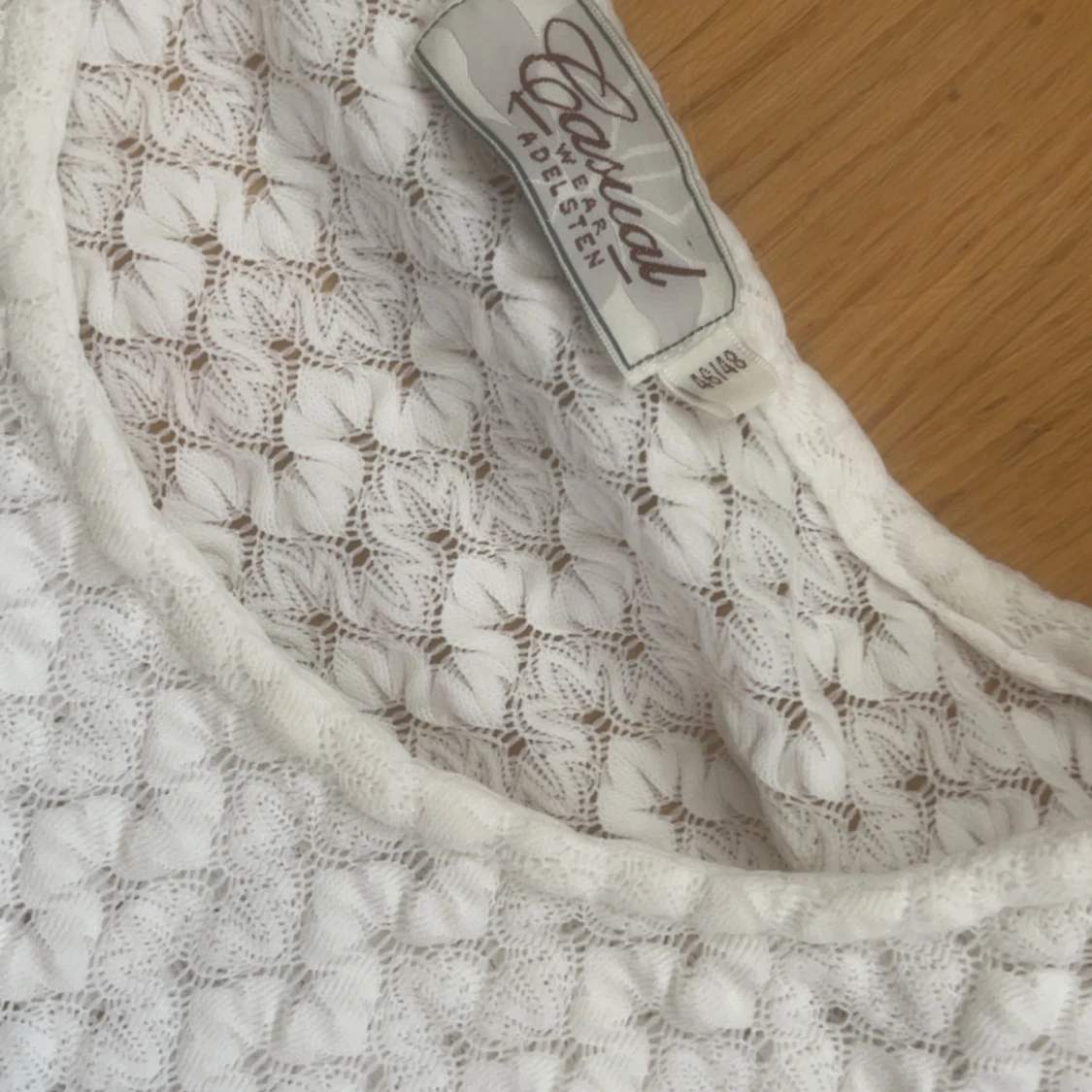 Genomskinlig tröja - 90