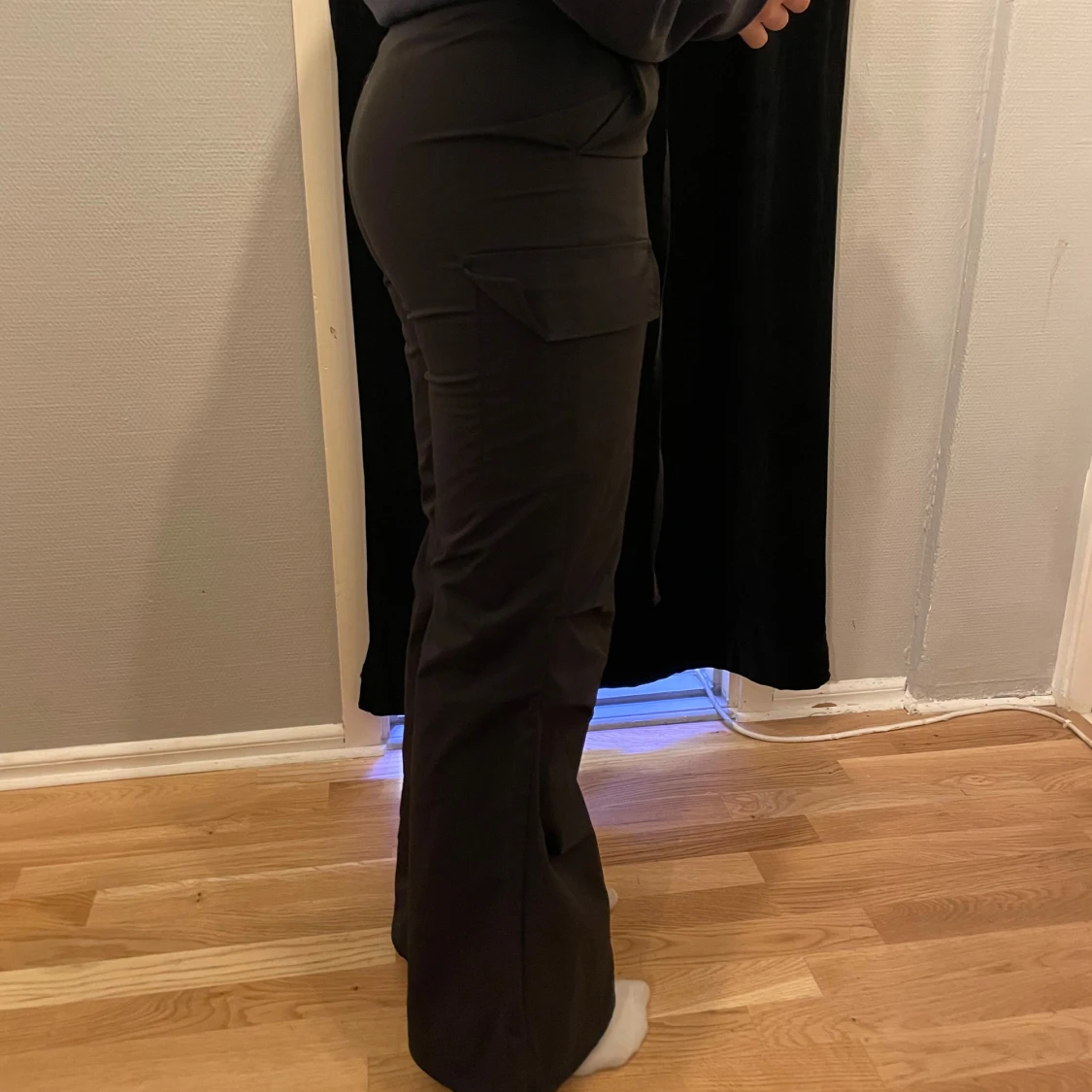 Svarta byxor med vida ben - 92