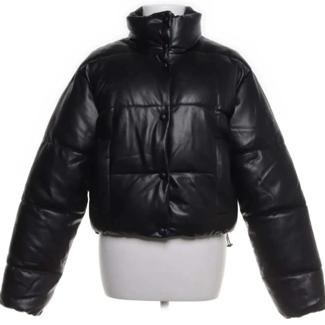 Svart pufferjacka ZARA