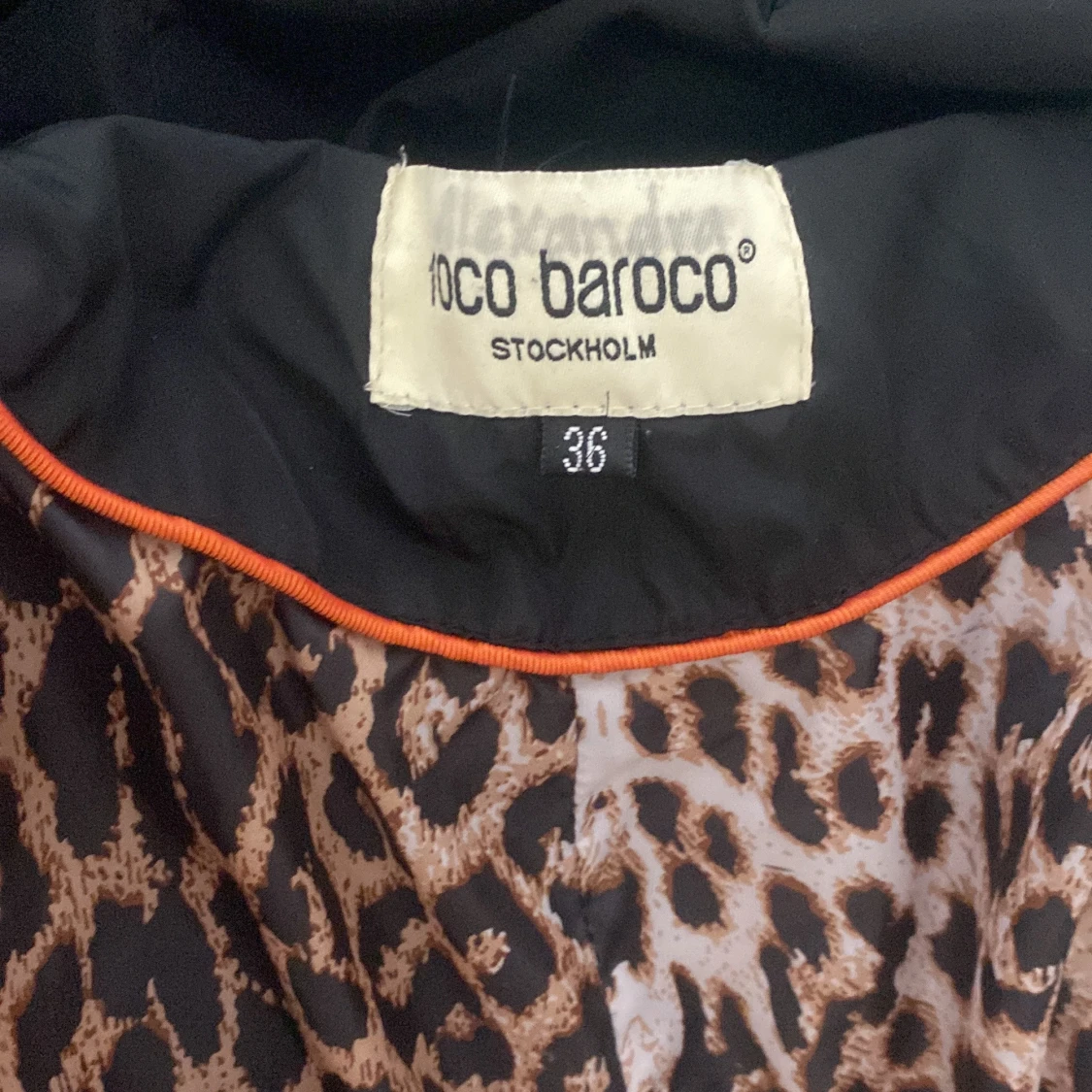 Svart dunjacka från Roco Baroco - 2