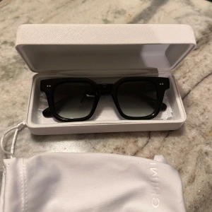 CHIMI solglasögon  - CHIMI 04 black lab. Helt nya aldrig använda