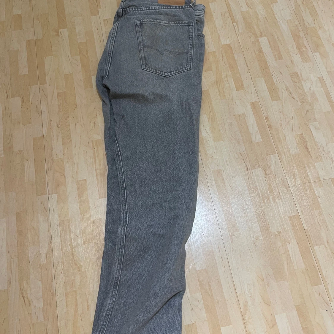 Gråa jeans JACK & JONES  - 1