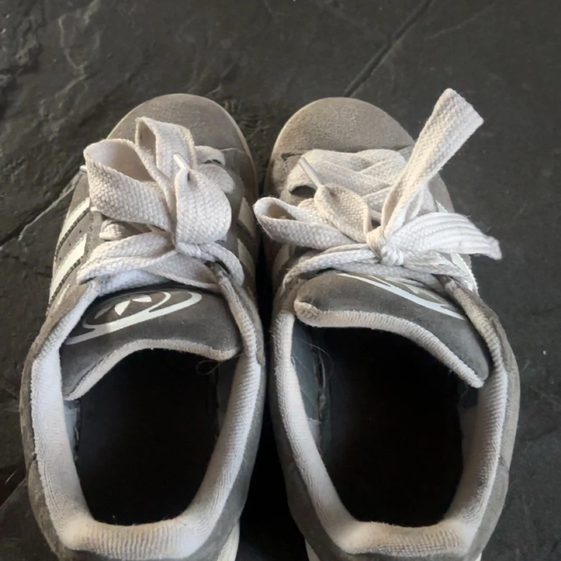 Grå Adidas Campus 00s - 3