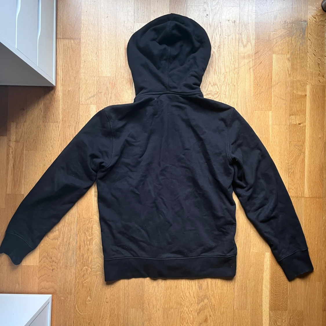 Custom Arket Svart huvtröja med dragkedja - 2