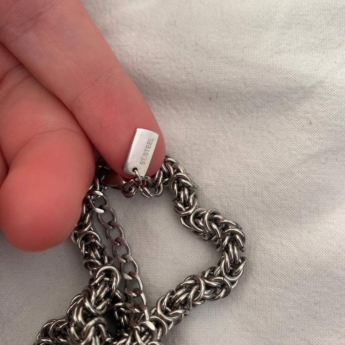 Silverfärgat halsband från Arock - 2