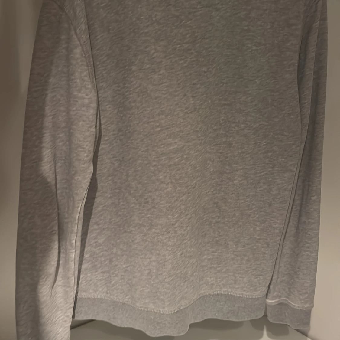 Grå långärmad tröja från Gant - 1