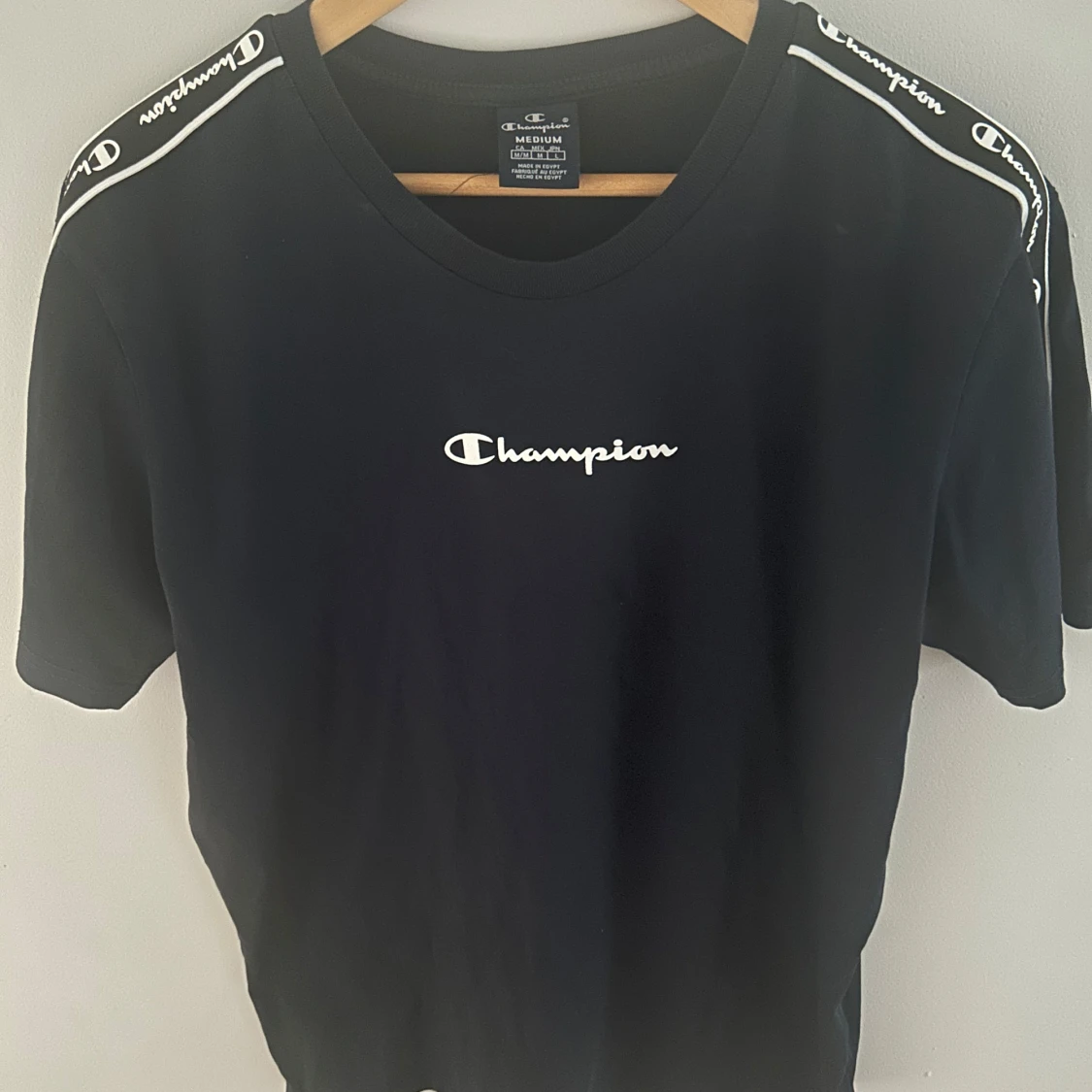 Mörkblå t-shirt från Champion - 1