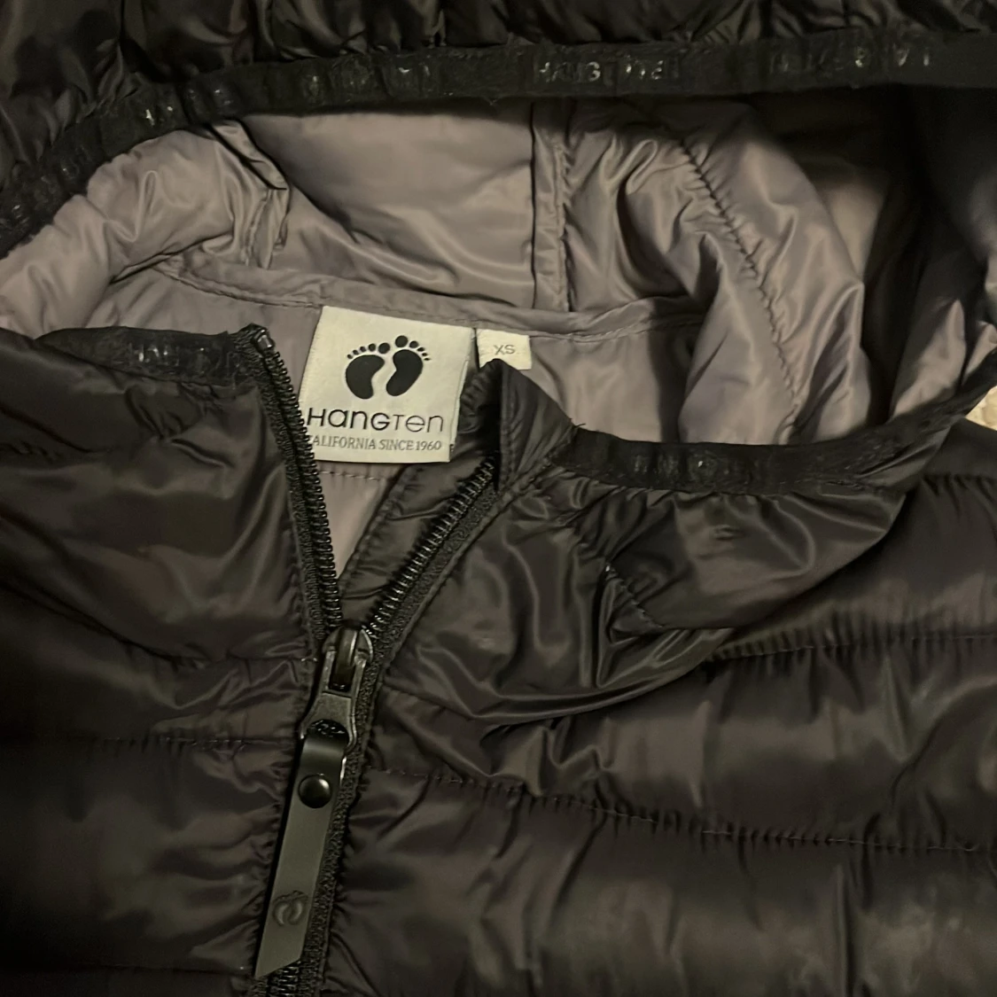 Svart pufferjacka från Hang Ten - 91