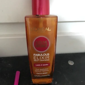 Från Paris  - Bra glansig Fach och body 