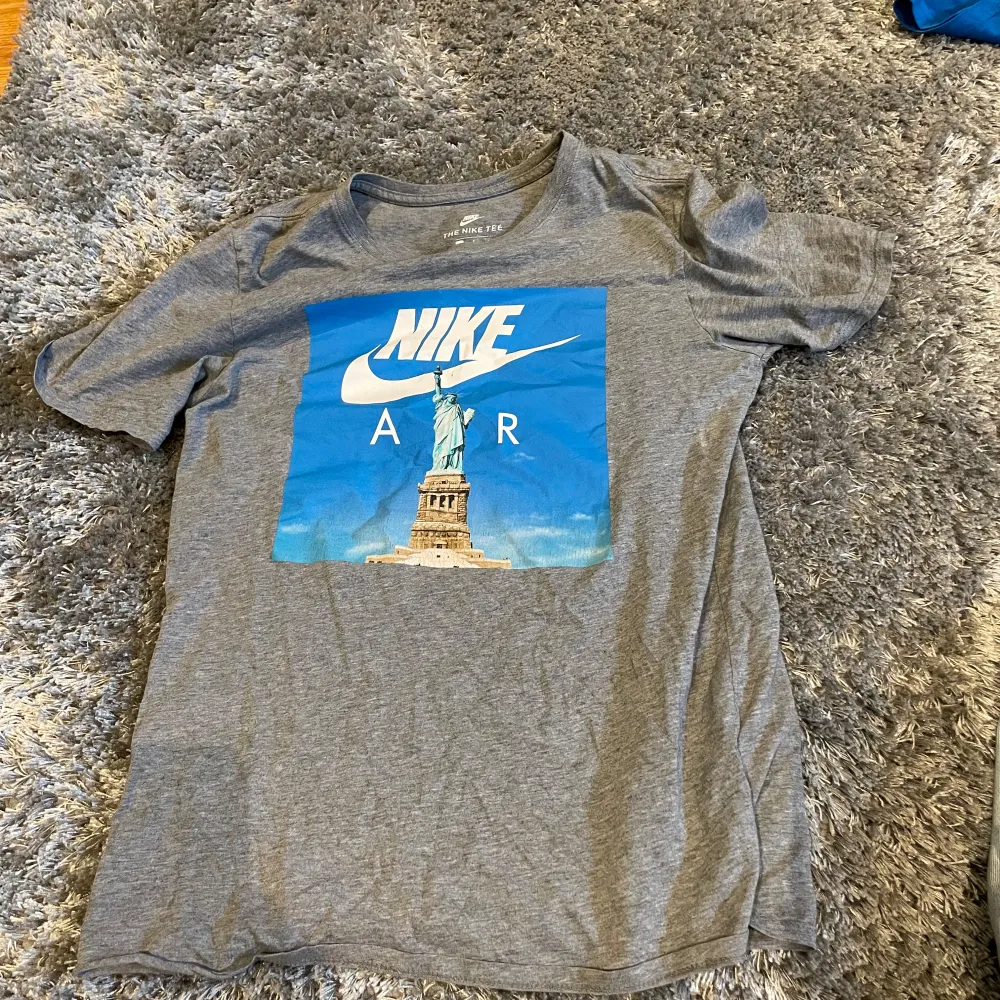 Nike tshirt storlek S. T-shirts.