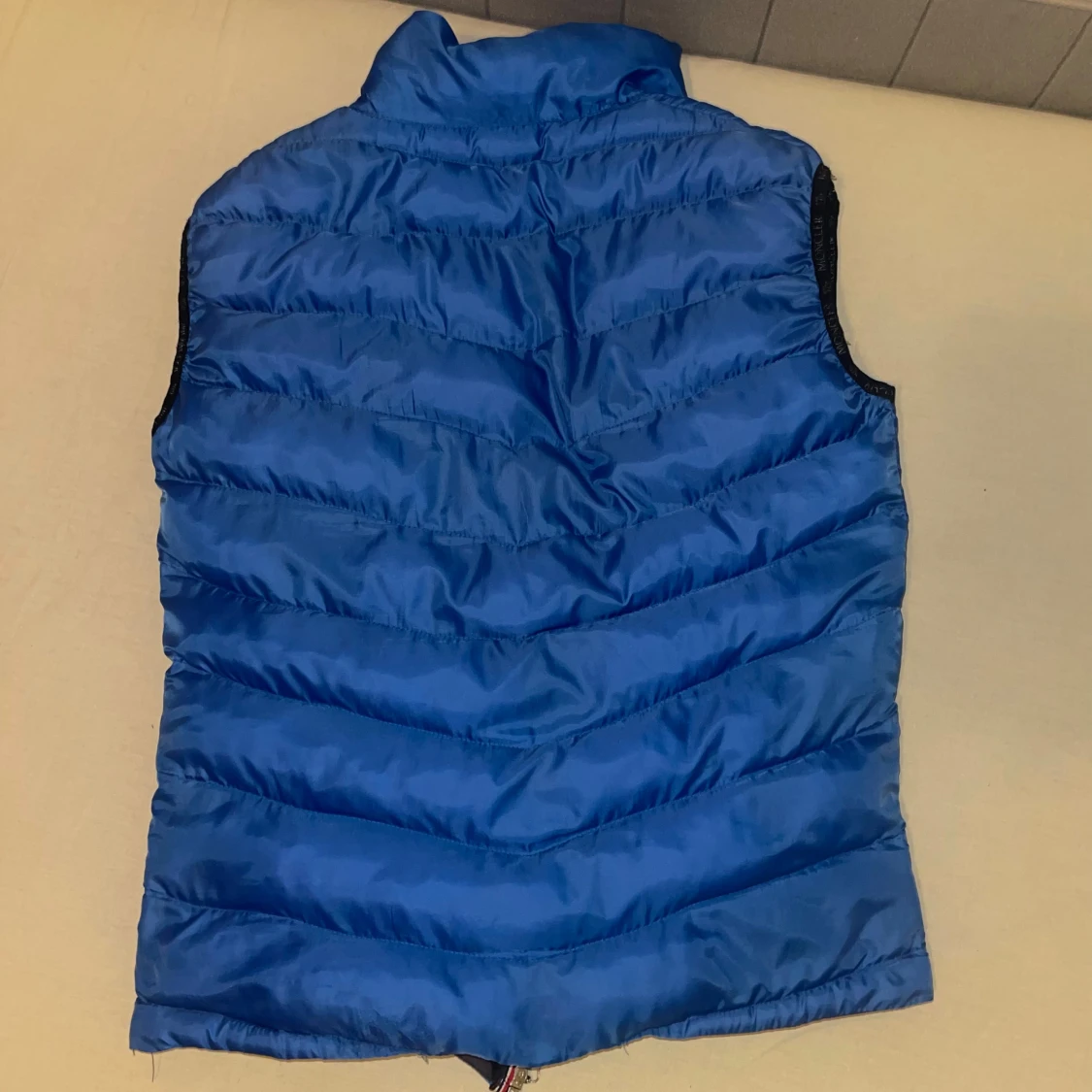 Moncler väst till salu - 91