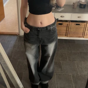 Baggy jeans  - Tryck inte på köp!!! Intressekoll 