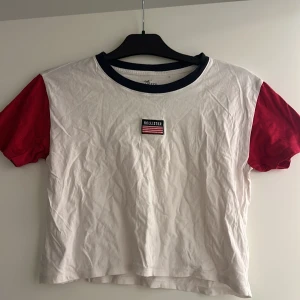 T shirt  - T shirt , använd 1-3 gånger Max! 