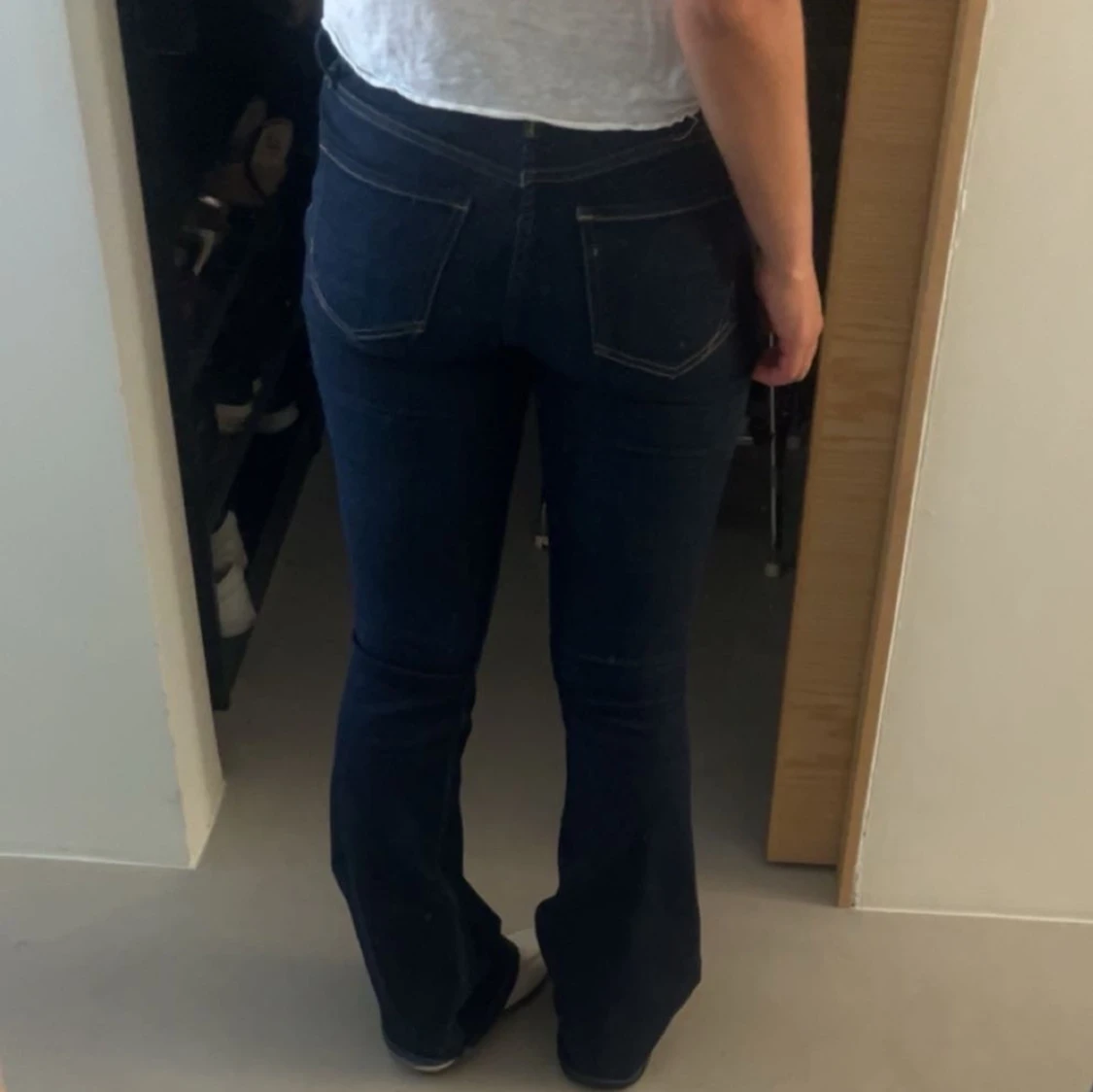 Mörkblåa jeans  - 90