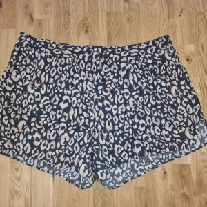 Shorts - Fina knappt använda shorts, inga defekter🫶🏼