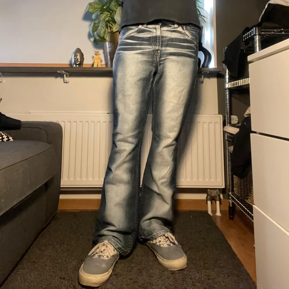 Sjuuuukaste levis 525or med galen fade. Jeans & Byxor.