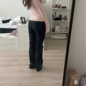 Kostymbyxor  - Säljer dessa jättefina kostymbyxor pga att dom för långa för mig, dom sitter som en xs-s skriv vid intresse💕