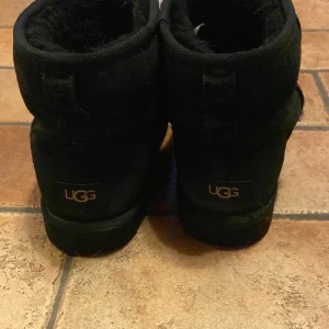 Äkta köpta för 2000 -  inte så slitna använda en vinter men nu för små