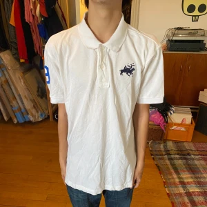 Polo Ralph Lauren Beverly Hills Polo - Ralph Lauren Beverly Hills Pike Står storlek XL men passar mer M-L inga defekter eller fläckar skriv om ni har frågor🫶🫶