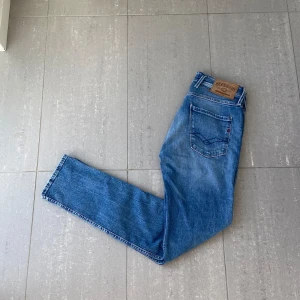 Replay Anbass Jeans  - Säljer nu dessa blåa replay Anbass jeans, skriv för fler bilder/frågor🙌🏼