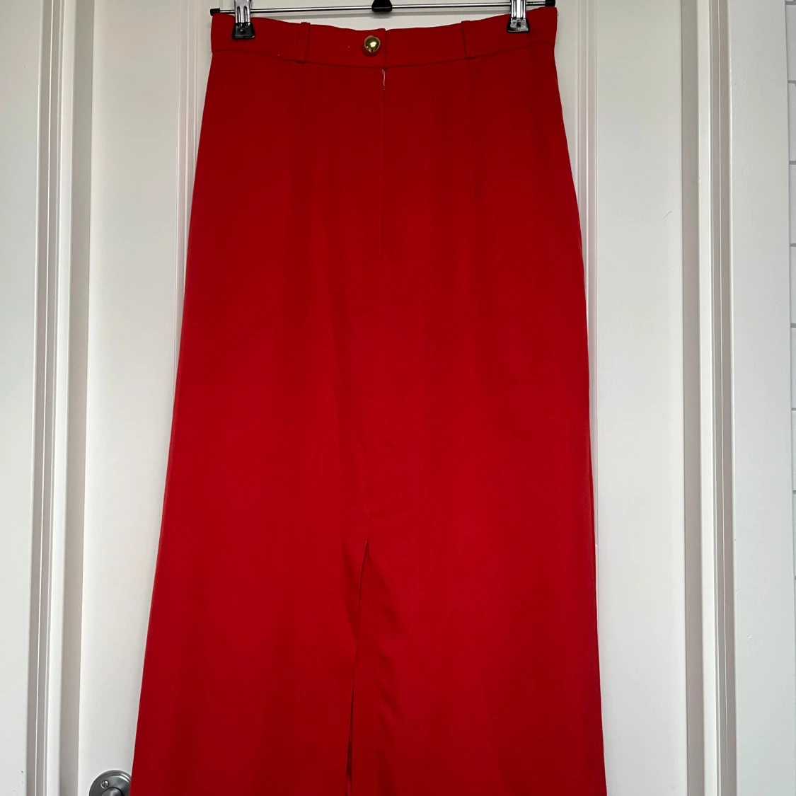 Röd elegant maxi kjol