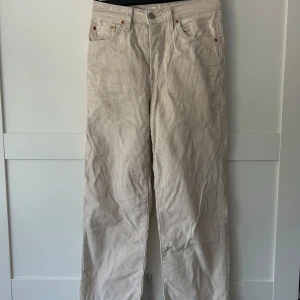 Levi’s ribage straight jeans - Manschester jeans som inte kommer till användning längre 