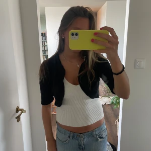 Bolero  - Najs stickad bolero som inte används som jag vill 🌟😝