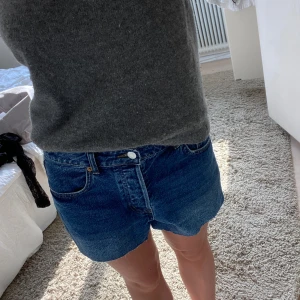 Jeansshorts - Perfekta jeansshorts till skolstart😍😍i den perfekta blåa färgen!!
