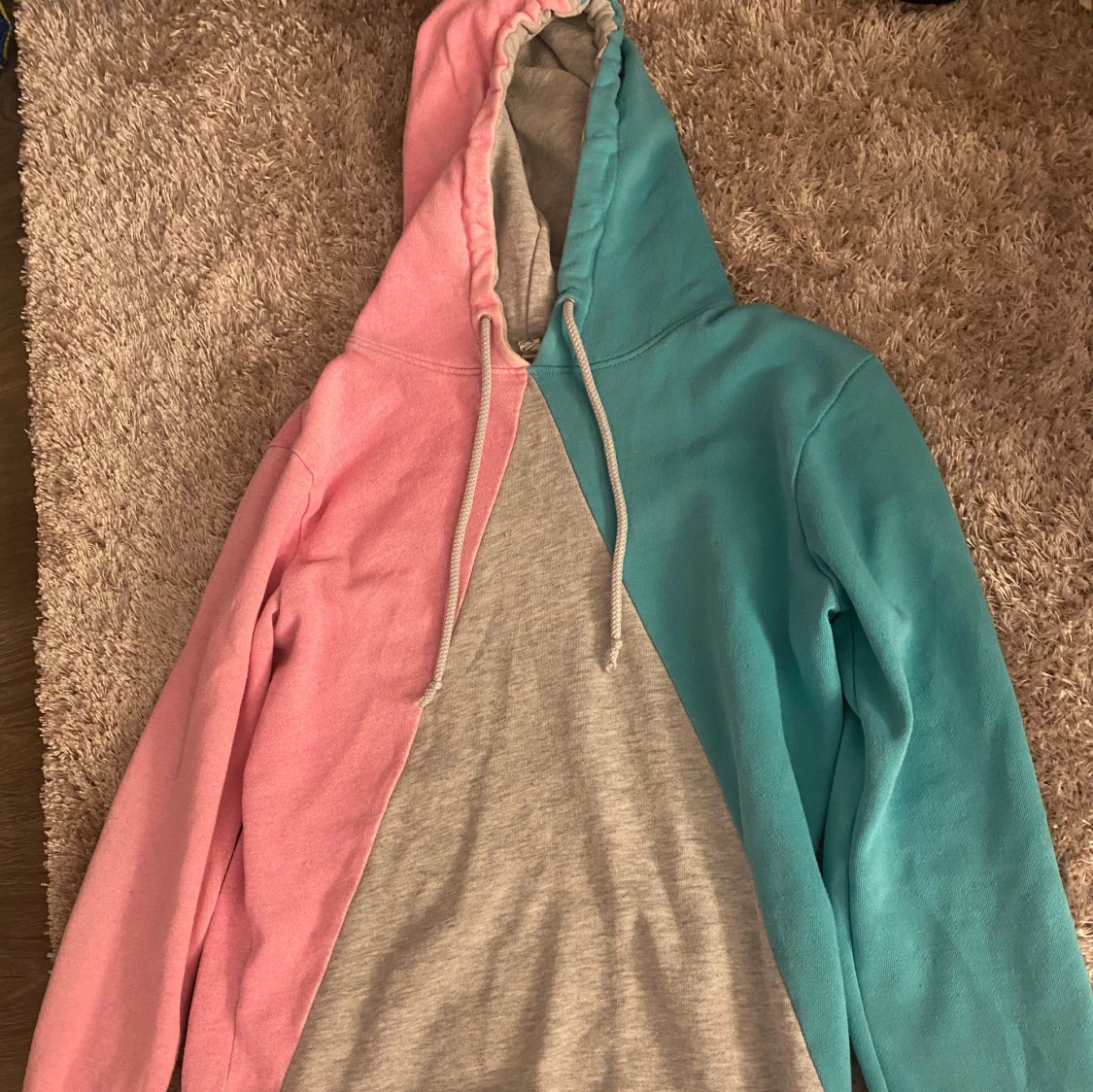 Hoodie/huvtröja - 91