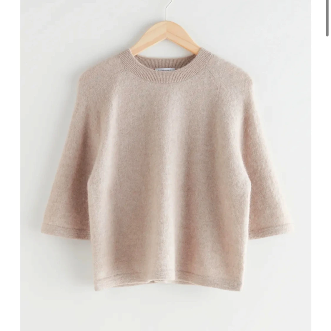 Beige stickad tröja