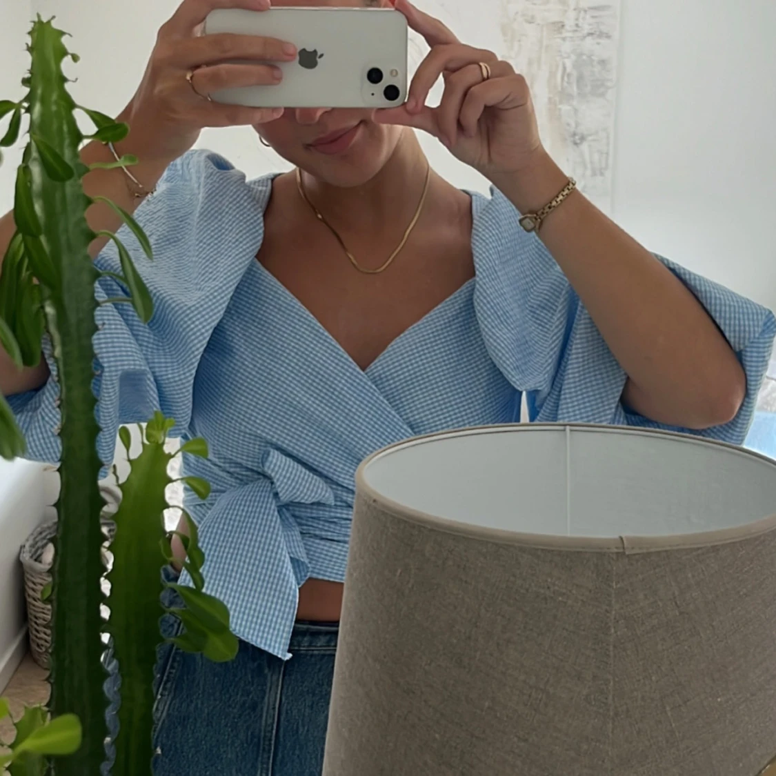 Blå omlottopp med knyt