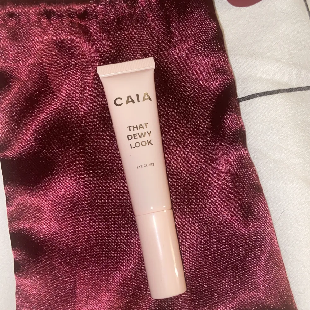 HELT nytt CAIA eye gloss. Limited edition                245kr fullpris. Skönhet.