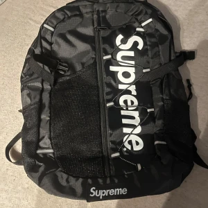 Supreme väska - Helt ny