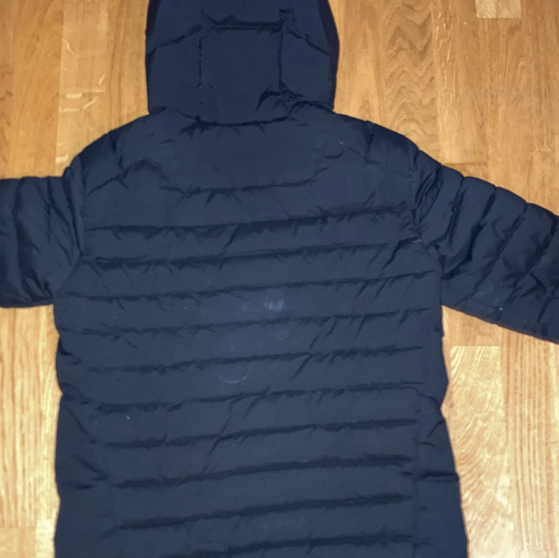 Svart dunjacka från Sail Racing - 91